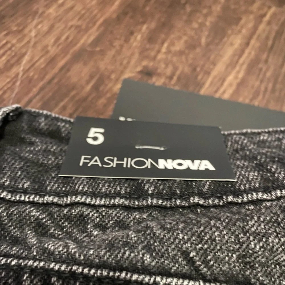 Woman’s High Cut Cheeky Super Frayed Hem Fashion Nova Jean Shorts - Picture 5 of 9